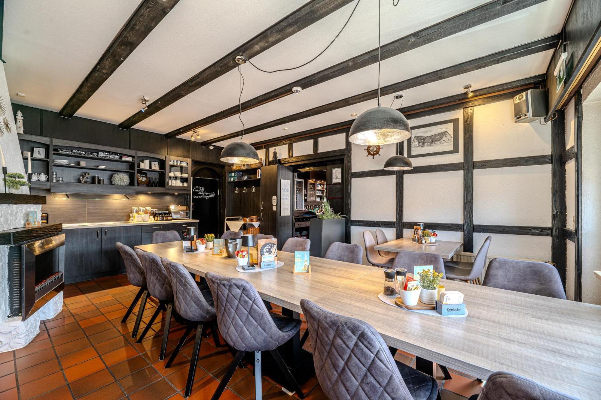 K357 - Hotel & Restaurant "Zur Post" In Otterndorf Bei Cuxhaven Экстерьер фото